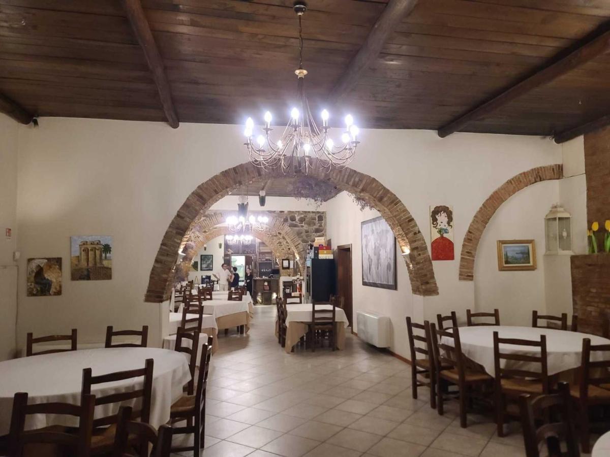 Riccio - La Cantina Del Contadino Rende Esterno foto